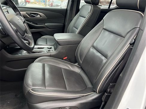 Certified 2023 Chevrolet Traverse Premier w/ Redline Edition image 13