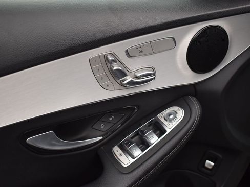 Used 2021 Mercedes-Benz C 300 C 300 image 8