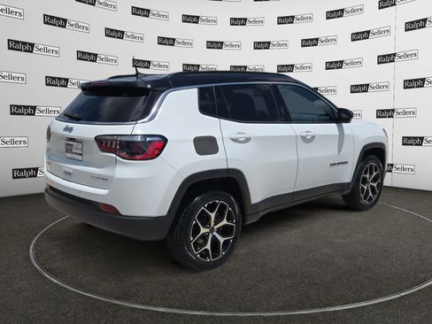 Used 2025 Jeep Compass Limited AWD/4WD image 6