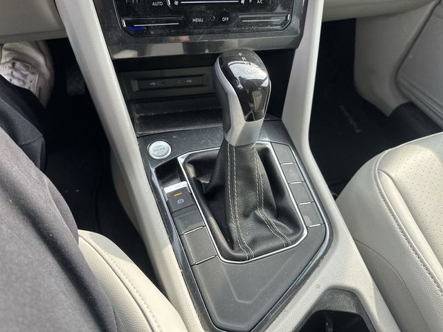 Used 2023 Volkswagen Tiguan SE FWD image 24