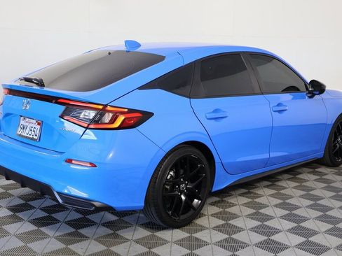Used 2024 Honda Civic Sport image 4