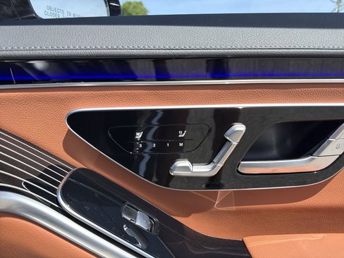 Certified 2022 Mercedes-Benz S 500 4MATIC image 28