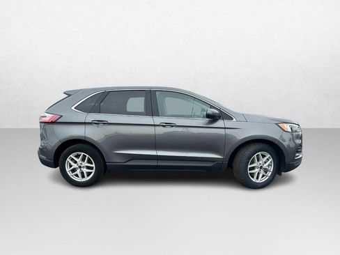 Used 2023 Ford Edge SEL image 2