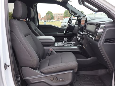 Used 2022 Ford F150 XLT w/ Equipment Group 302A High image 13