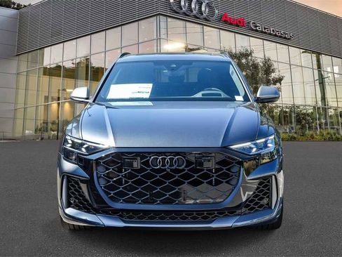 New 2025 Audi RS Q8 performance image 2