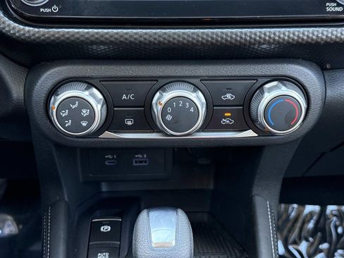 Used 2024 Nissan Kicks SV FWD image 6