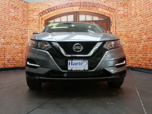 Certified 2022 Nissan Rogue Sport SL image 2