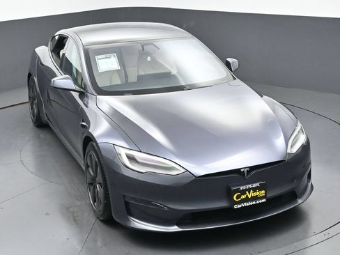 Used 2022 Tesla Model S AWD/4WD image 39