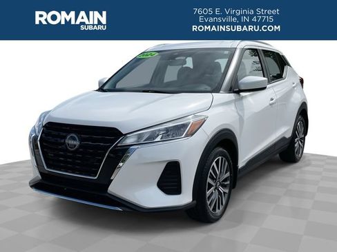 Used 2024 Nissan Kicks SV image 1