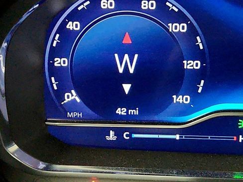 Used 2024 Chevrolet Tahoe High Country w/ Advanced Technology Package image 15