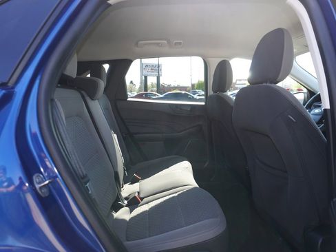 Used 2022 Ford Escape SE image 28