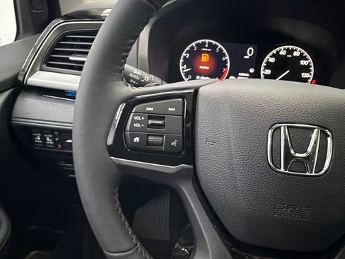 New 2026 Honda Odyssey Touring image 29