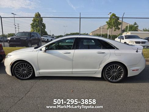 Used 2013 Lincoln MKZ FWD image 7
