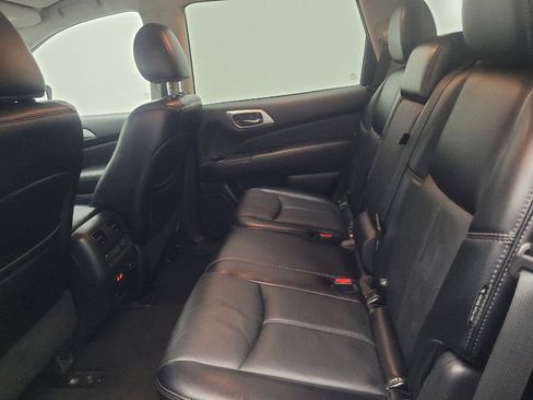 Used 2020 Nissan Pathfinder SL AWD/4WD image 18