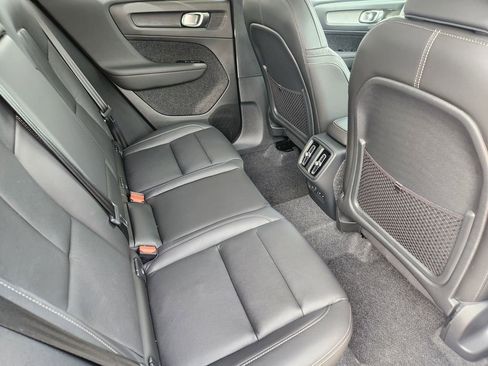 New 2025 Volvo XC40 B5 Ultra w/ Climate Package image 20