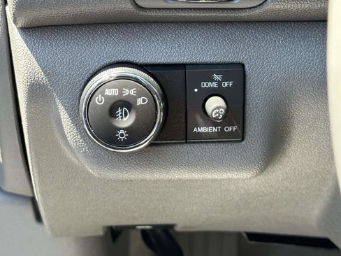 Used 2014 Chevrolet Traverse LT w/ All-Star Edition FWD image 16