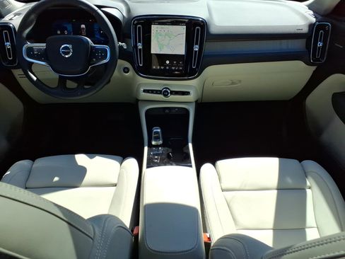 New 2026 Volvo XC40 B5 Ultra w/ Protection Package Premier AWD/4WD image 8