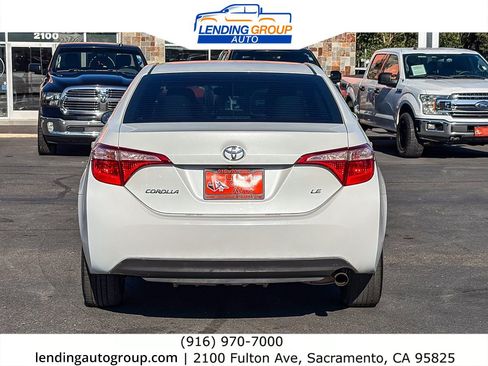 Used 2019 Toyota Corolla LE w/ Carpet Mat Package (TMS) FWD image 3