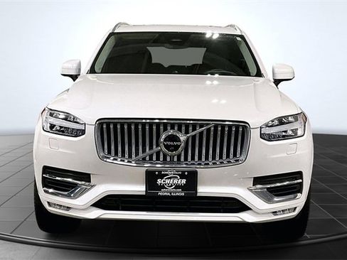 Certified 2023 Volvo XC90 B6 Ultimate w/ Lounge Package image 4