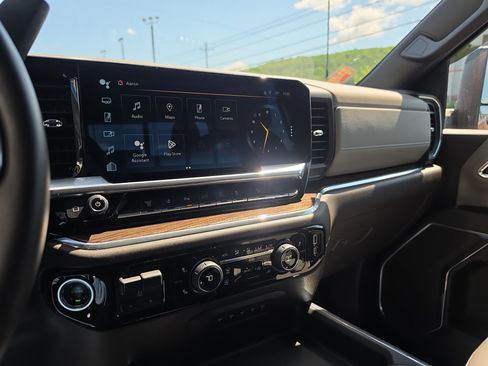 Used 2024 Chevrolet Silverado 2500 LT w/ All Star Edition AWD/4WD image 25