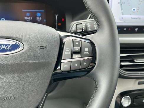Used 2023 Ford Escape Active w/ Tech Pack #1 AWD/4WD image 18