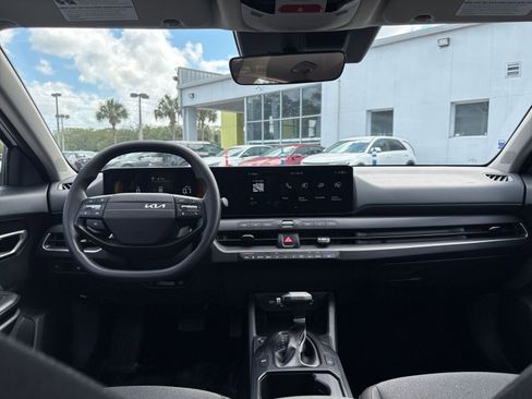 Used 2025 Kia K4 FWD image 32