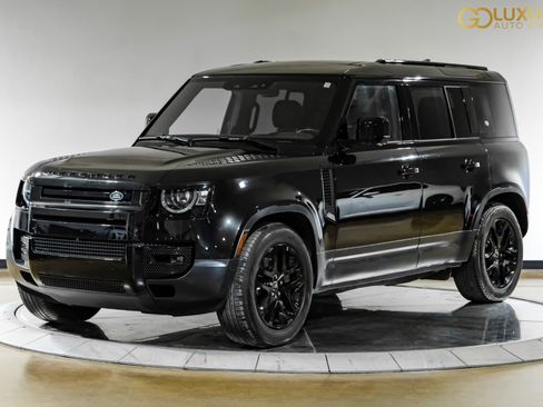 Used 2023 Land Rover Defender 110 SE image 8