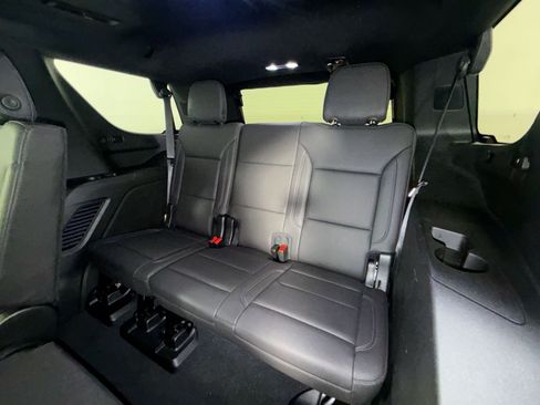 Used 2022 Chevrolet Tahoe LT w/ LT Signature Plus Package AWD/4WD image 26