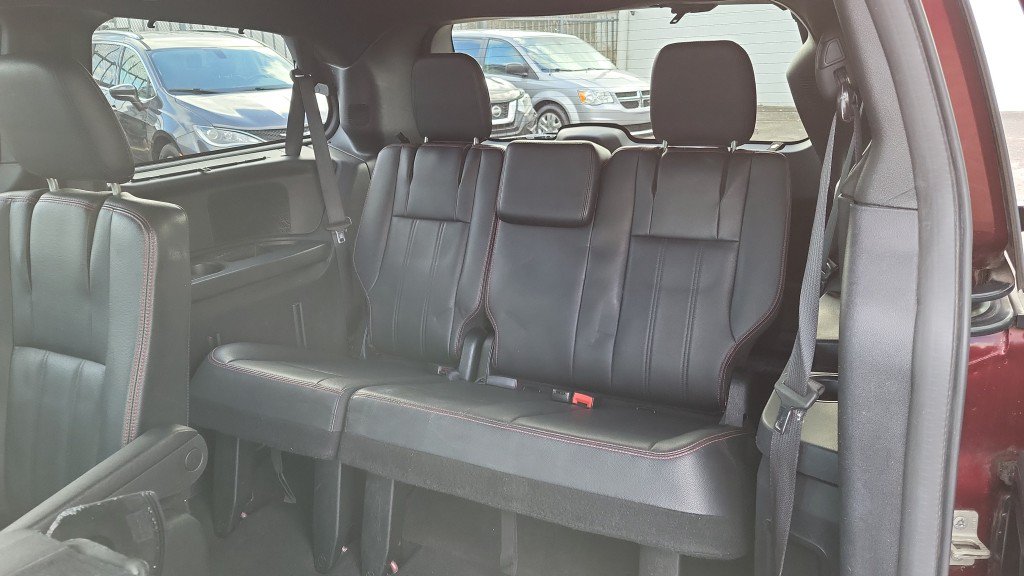 Used 2017 Dodge Grand Caravan GT FWD image 23