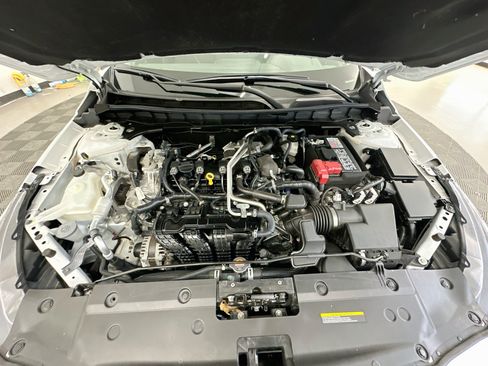 Used 2024 Nissan Altima 2.5 SV w/ SV Premium Package FWD image 35