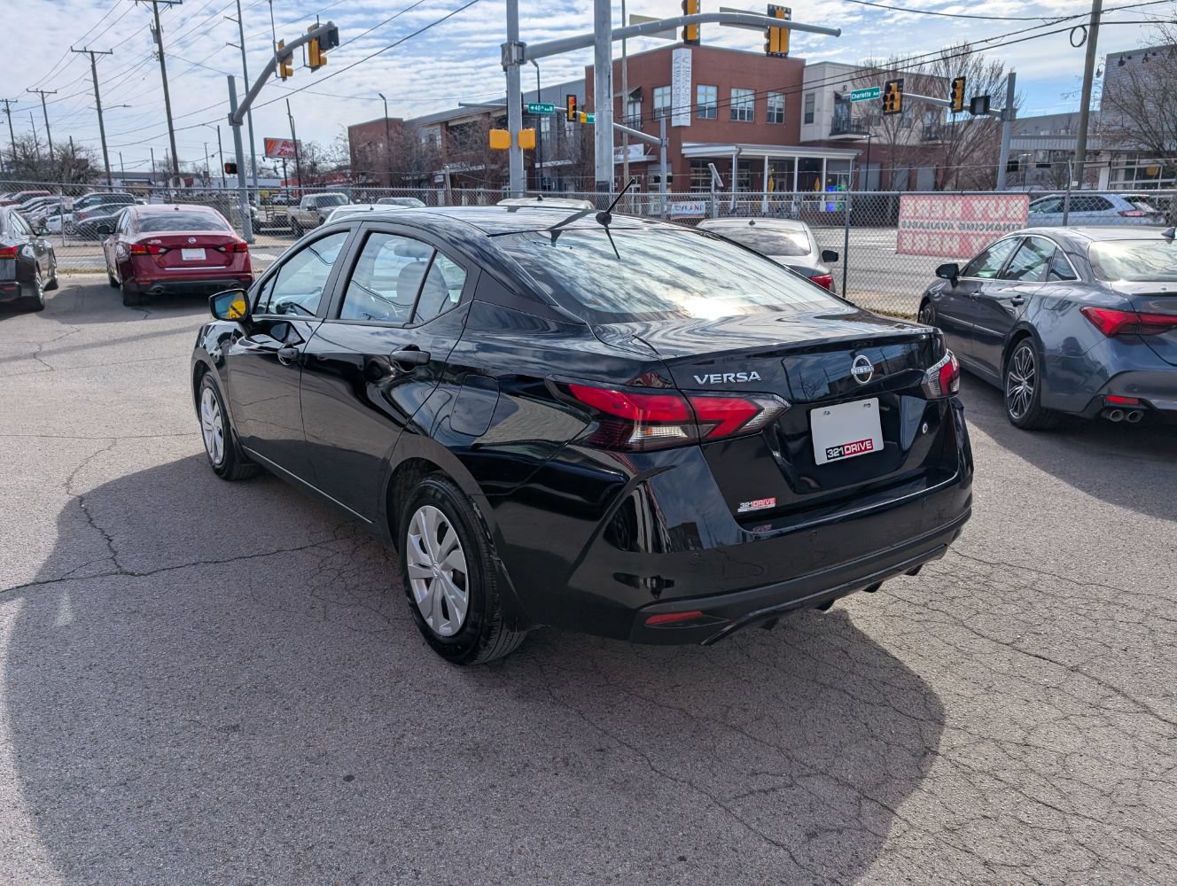 Used 2025 Nissan Versa S w/ Trunk Package FWD image 8