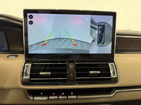 Used 2022 Lincoln Navigator Reserve image 25