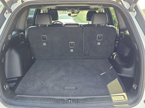 Certified 2023 Jeep Grand Cherokee Altitude image 7