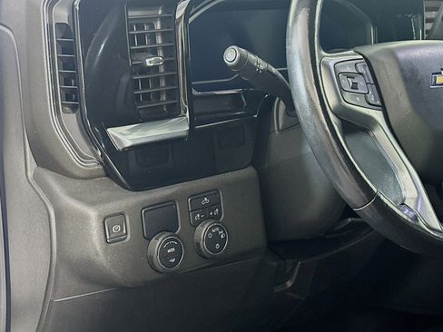 Used 2022 Chevrolet Silverado 1500 LT image 16