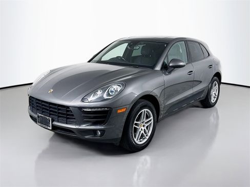 Certified 2018 Porsche Macan image 1
