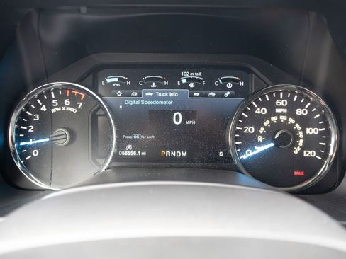 Used 2018 Ford F150 Lariat w/ Equipment Group 502A Luxury AWD/4WD image 3