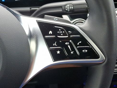 Used 2025 Mercedes-Benz GLA 250 4MATIC image 23