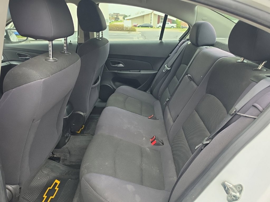 Used 2013 Chevrolet Cruze LT FWD image 12
