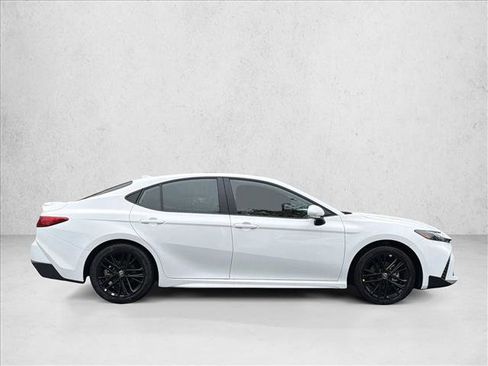 New 2026 Toyota Camry SE FWD image 4