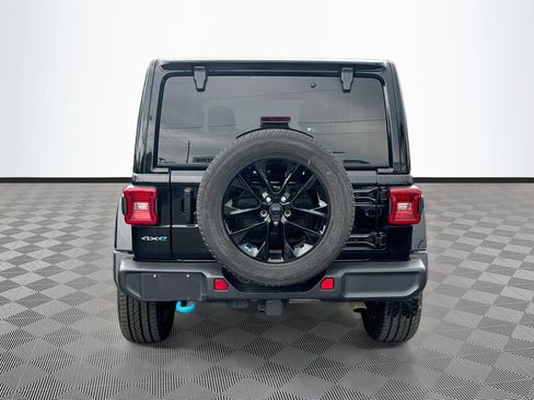 Certified 2022 Jeep Wrangler Unlimited Sahara w/ Cold Weather Group AWD/4WD image 7