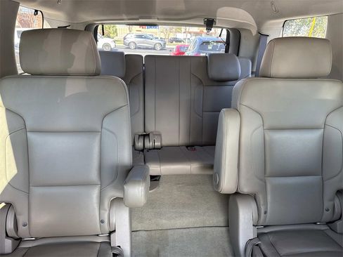 Used 2018 Chevrolet Tahoe LT image 11