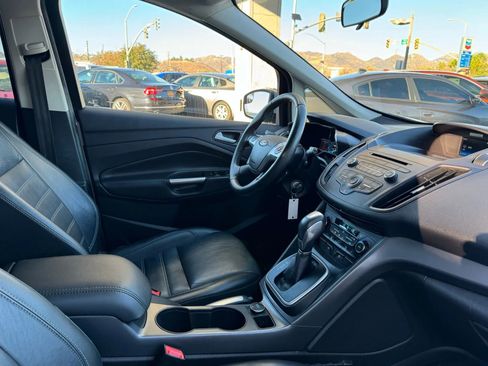 Used 2017 Ford C-MAX Energi SE w/ Equipment Group 402A image 32