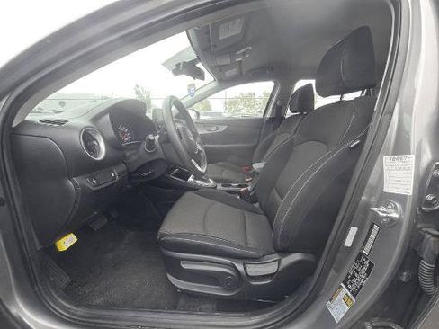 Used 2024 Kia Forte LXS FWD image 17