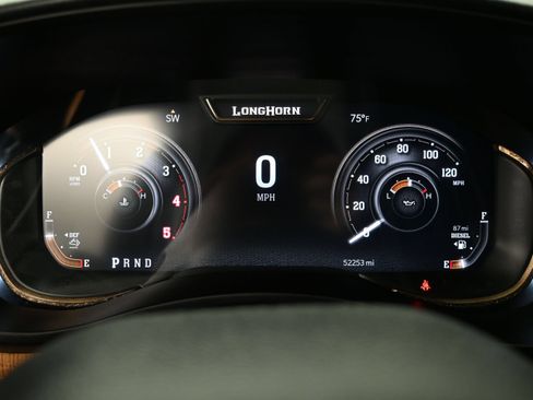 Used 2023 RAM 3500 Limited AWD/4WD image 46