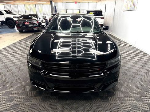 Used 2022 Dodge Charger SXT RWD image 6