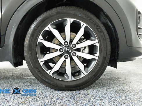 Used 2018 Kia Sportage EX w/ Option Group 040 FWD image 42