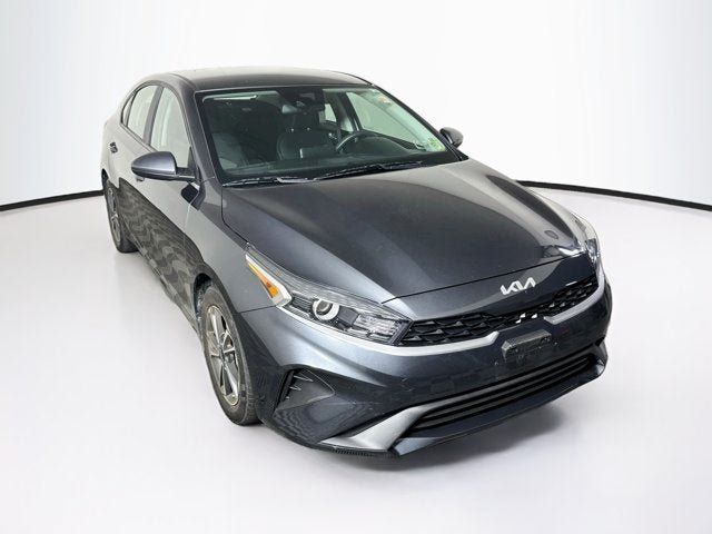 Certified 2024 Kia Forte LXS FWD image 3