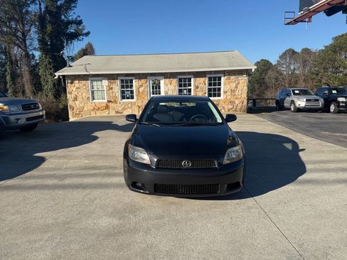 Used 2006 Scion tC Base 2dr Hatchback w/Manual image 2