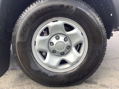 Used 2012 Toyota Tacoma 4x4 Access Cab V6 w/ Convenience Pkg image 21