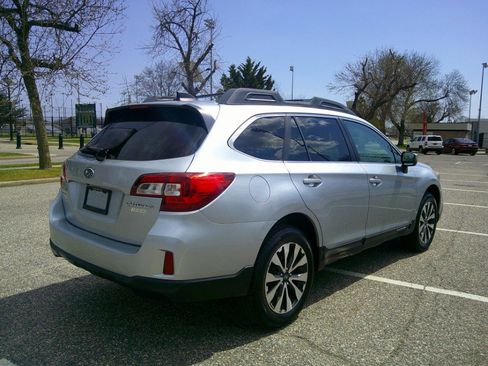 Used 2016 Subaru Outback 2.5i Limited image 15